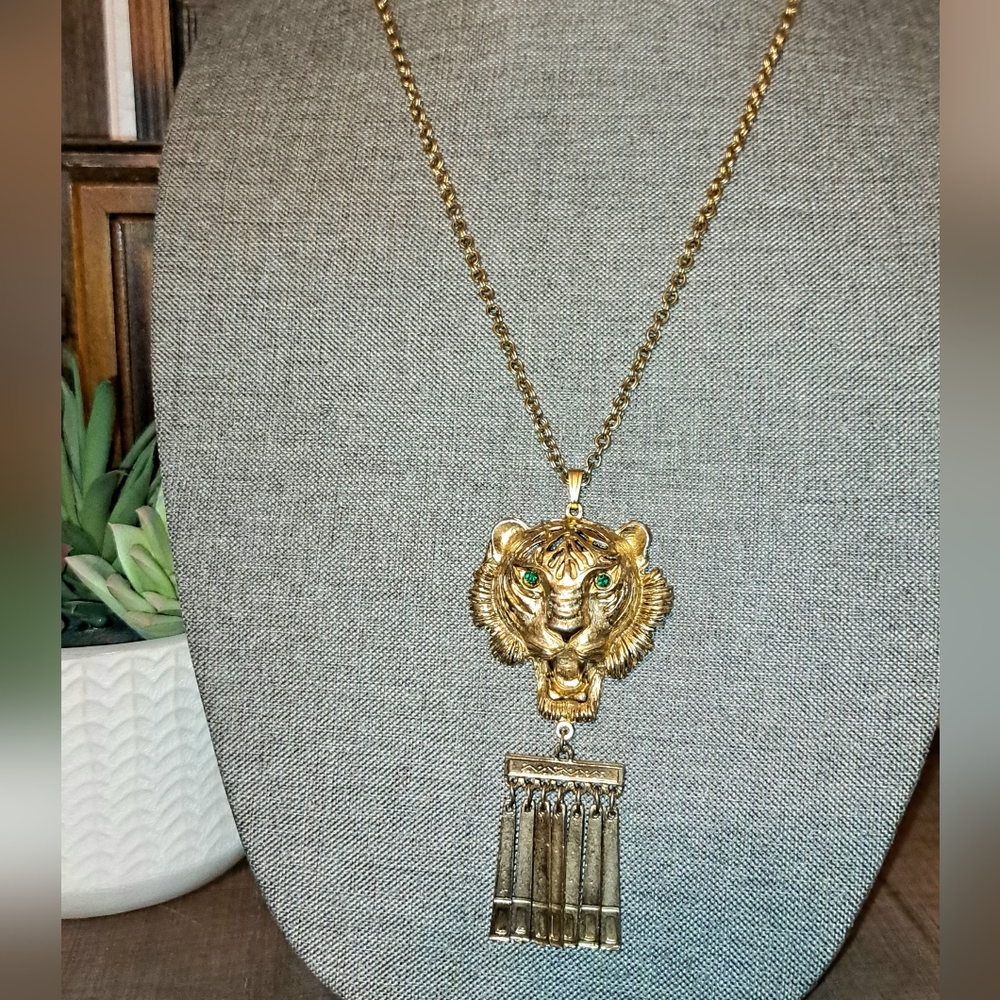 Vtg 70/80s Massive Sized Gold Tone Green Eyed Tiger Statement Pendant & Necklace